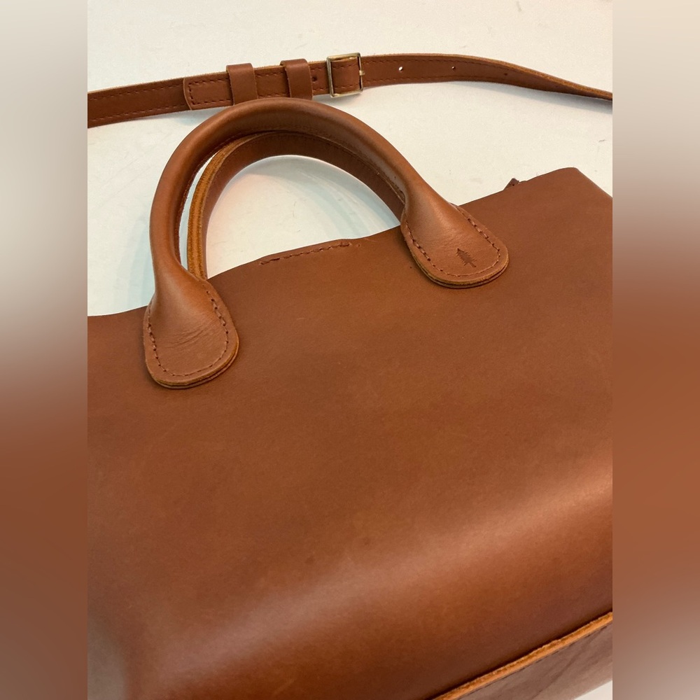 PORTLAND LEATHER, Almost Perfect Raindrop Genuine Leather Crossbody Bag in Honey - Picture 8 of 16